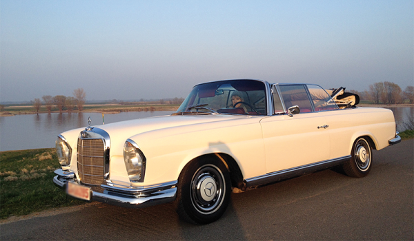 Mercedes Benz | 220 SE